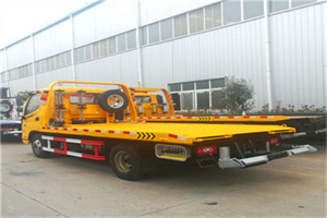 桂平附近拖车救援搭电