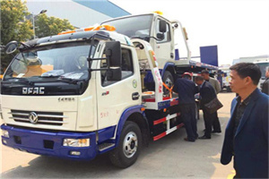 桂平汽车道路救援拖车价格